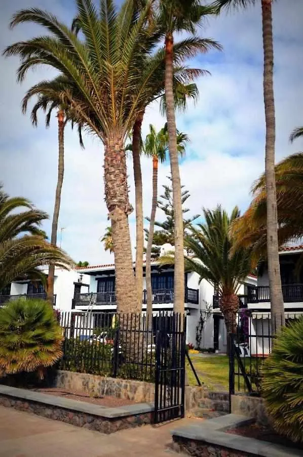 Los Arpones 5 Playa del Inglés 0*,